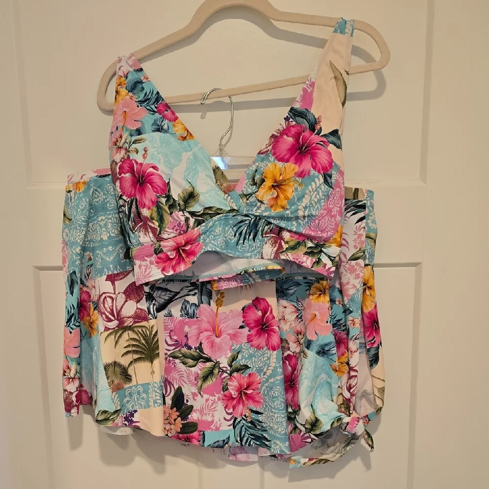 Torrid Floral V-Neck Bikini Set - Picture 1 of 12